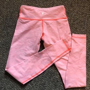 Reversable Peach Lululemon Leggings - size 4